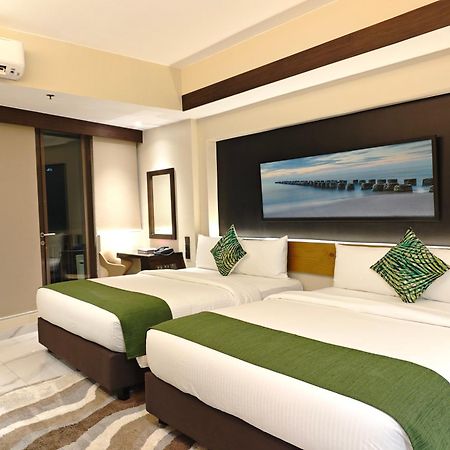 Kl Executive Greenbelt Manila Eksteriør billede