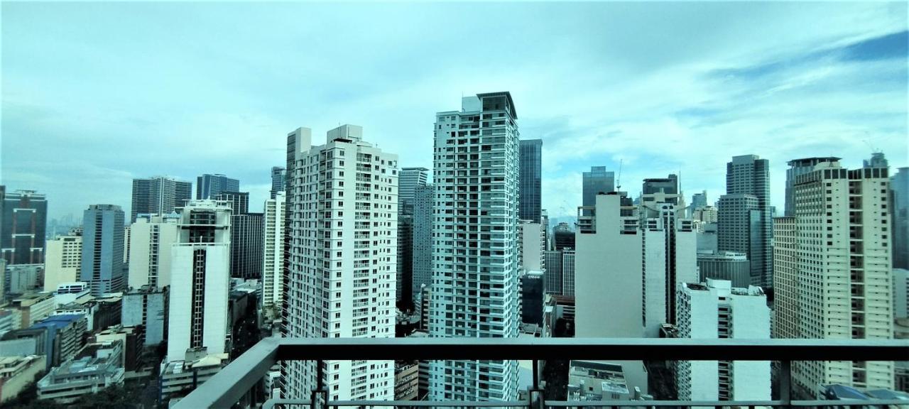 Kl Executive Greenbelt Manila Eksteriør billede