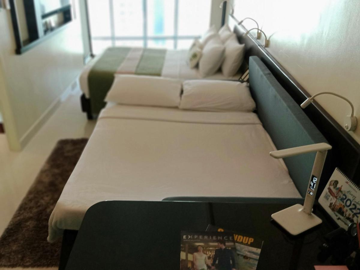 Kl Executive Greenbelt Manila Eksteriør billede