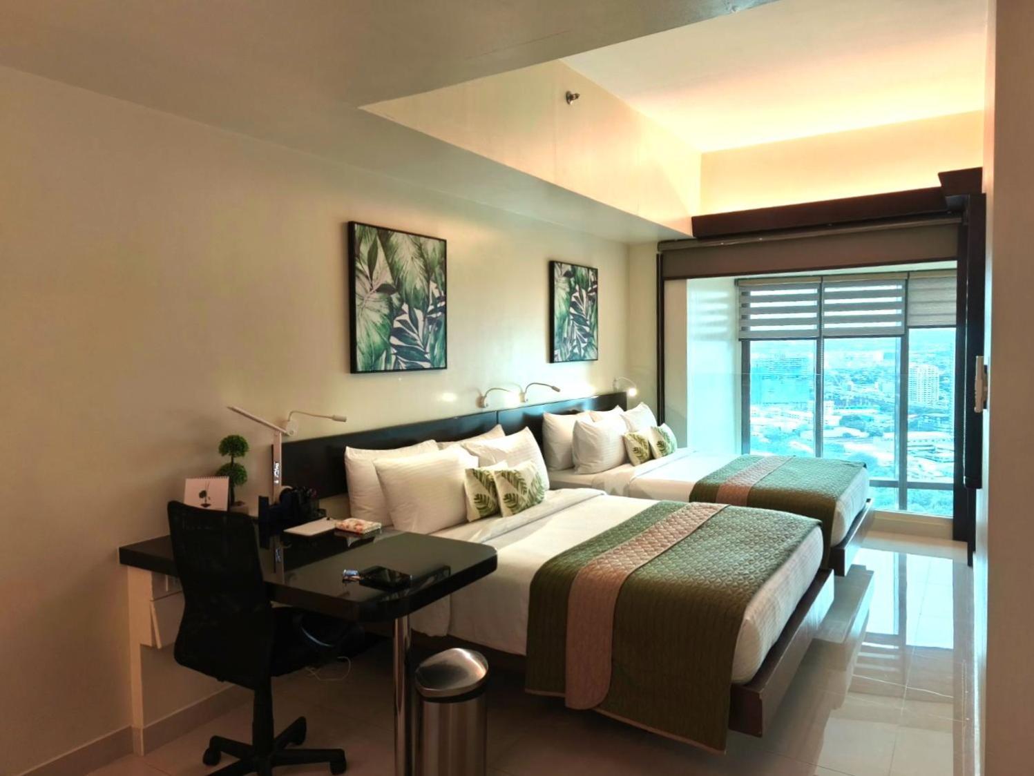 Kl Executive Greenbelt Manila Eksteriør billede