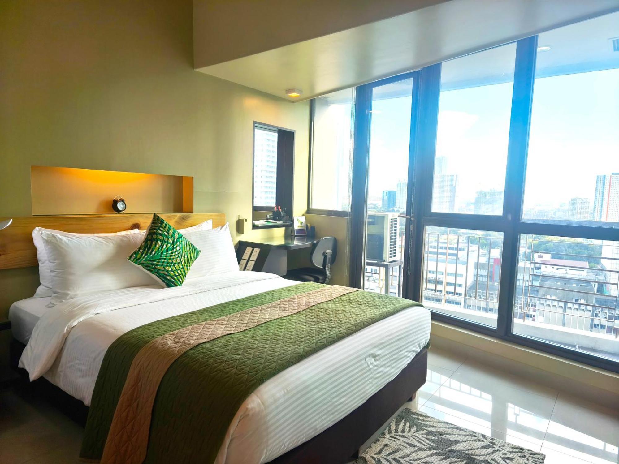 Kl Executive Greenbelt Manila Eksteriør billede