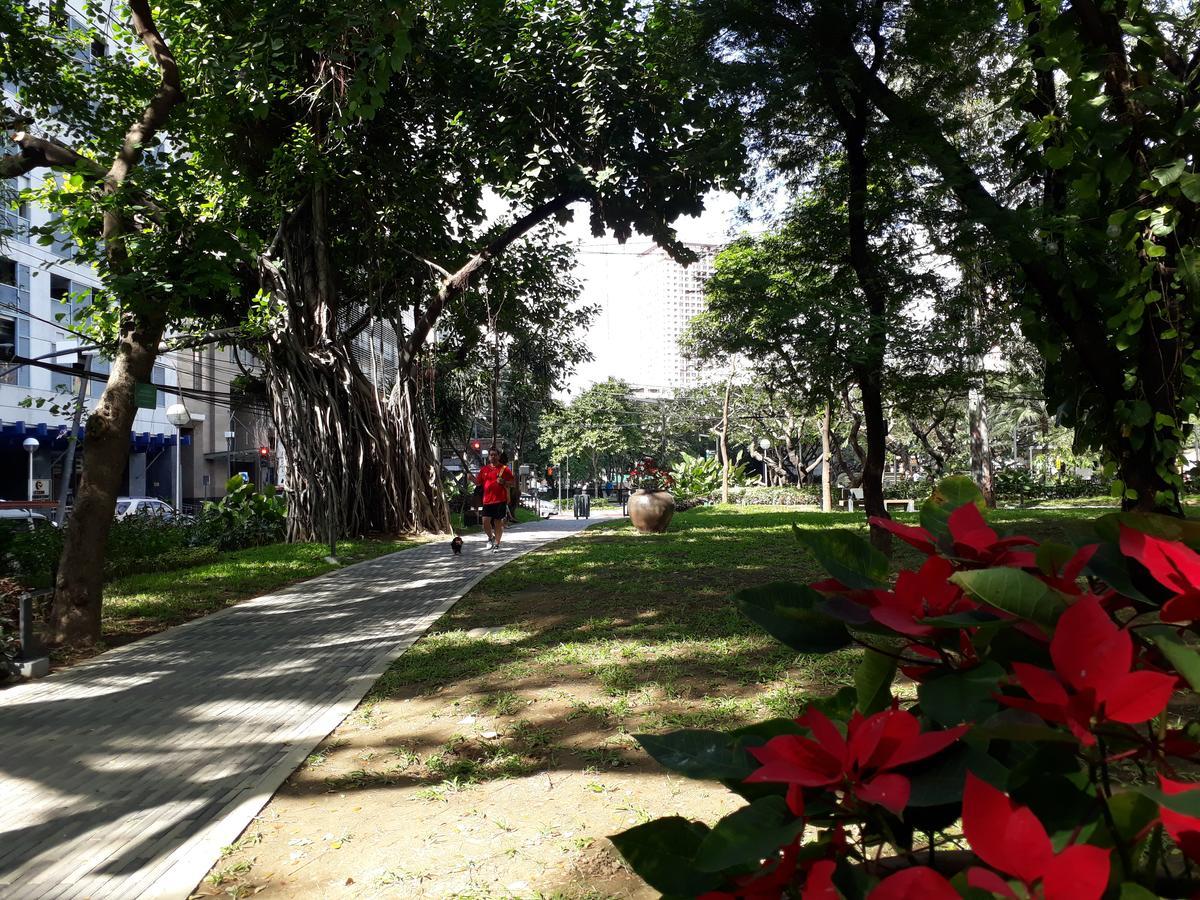 Kl Executive Greenbelt Manila Eksteriør billede